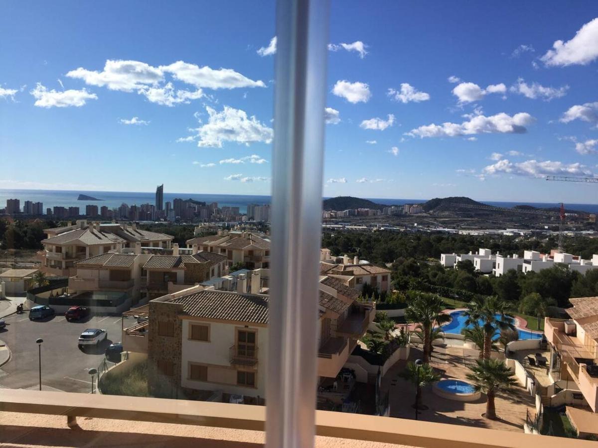 2 Bed Penthouse Apartment - Sea Views - Sleeps 4 Finestrat Esterno foto