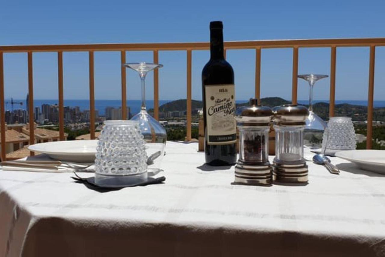 2 Bed Penthouse Apartment - Sea Views - Sleeps 4 Finestrat Esterno foto