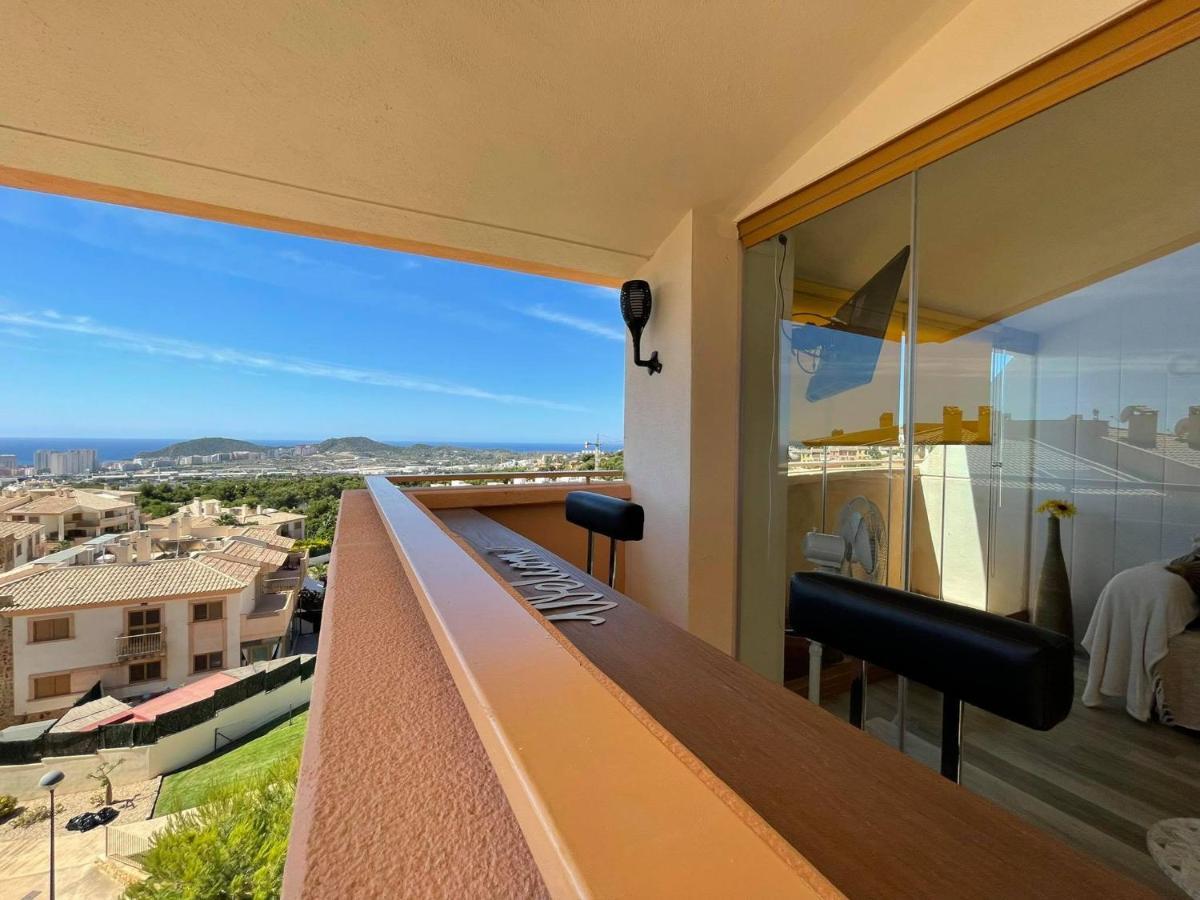 2 Bed Penthouse Apartment - Sea Views - Sleeps 4 Finestrat Esterno foto