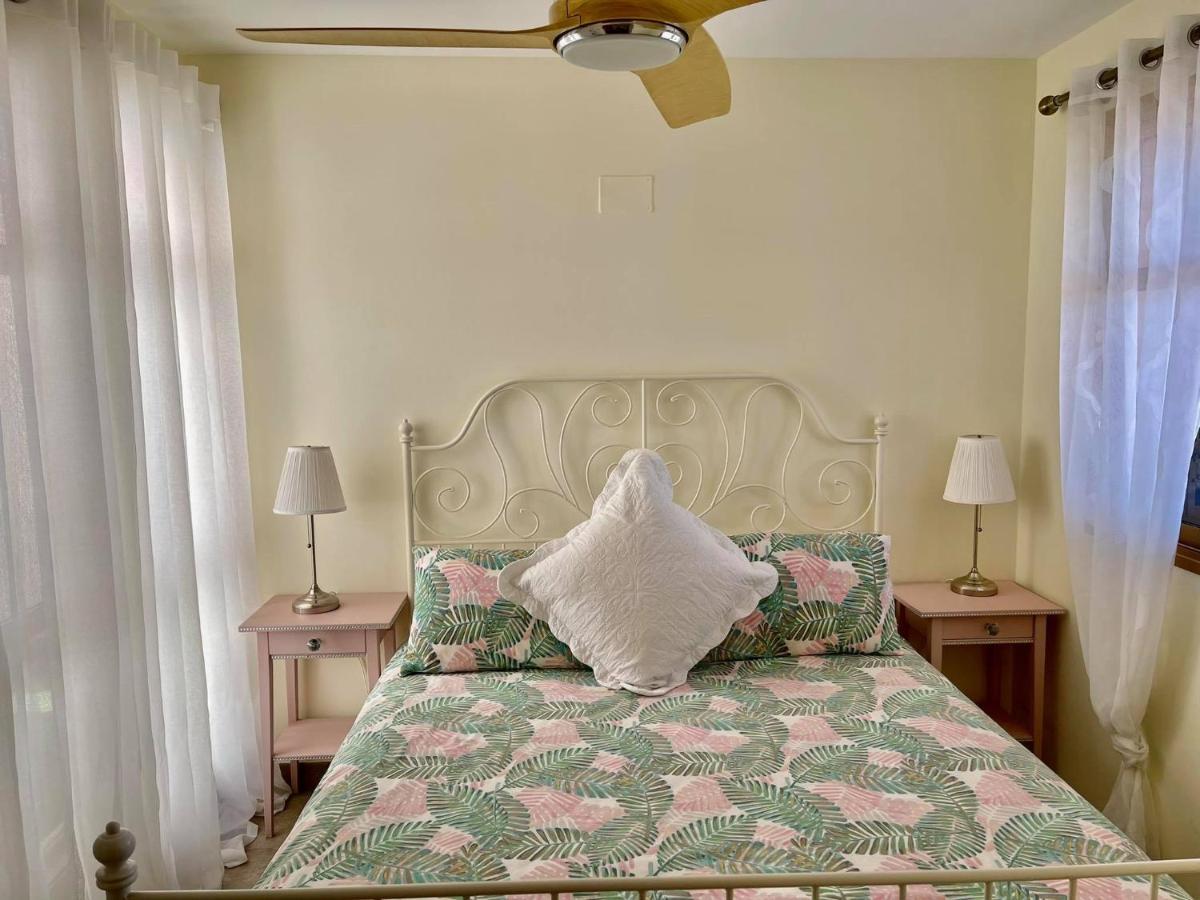 2 Bed Penthouse Apartment - Sea Views - Sleeps 4 Finestrat Esterno foto